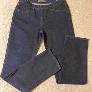 Levi’s Women dark wash skinny jeans size W30 L32
